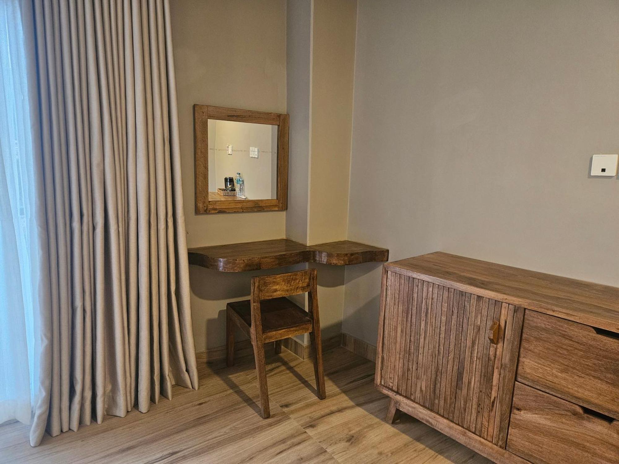 Hotel Blossom Pokhara Eksteriør bilde