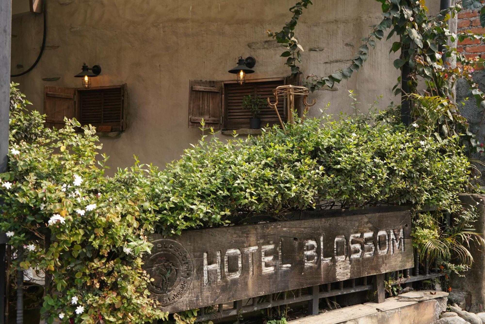 Hotel Blossom Pokhara Eksteriør bilde