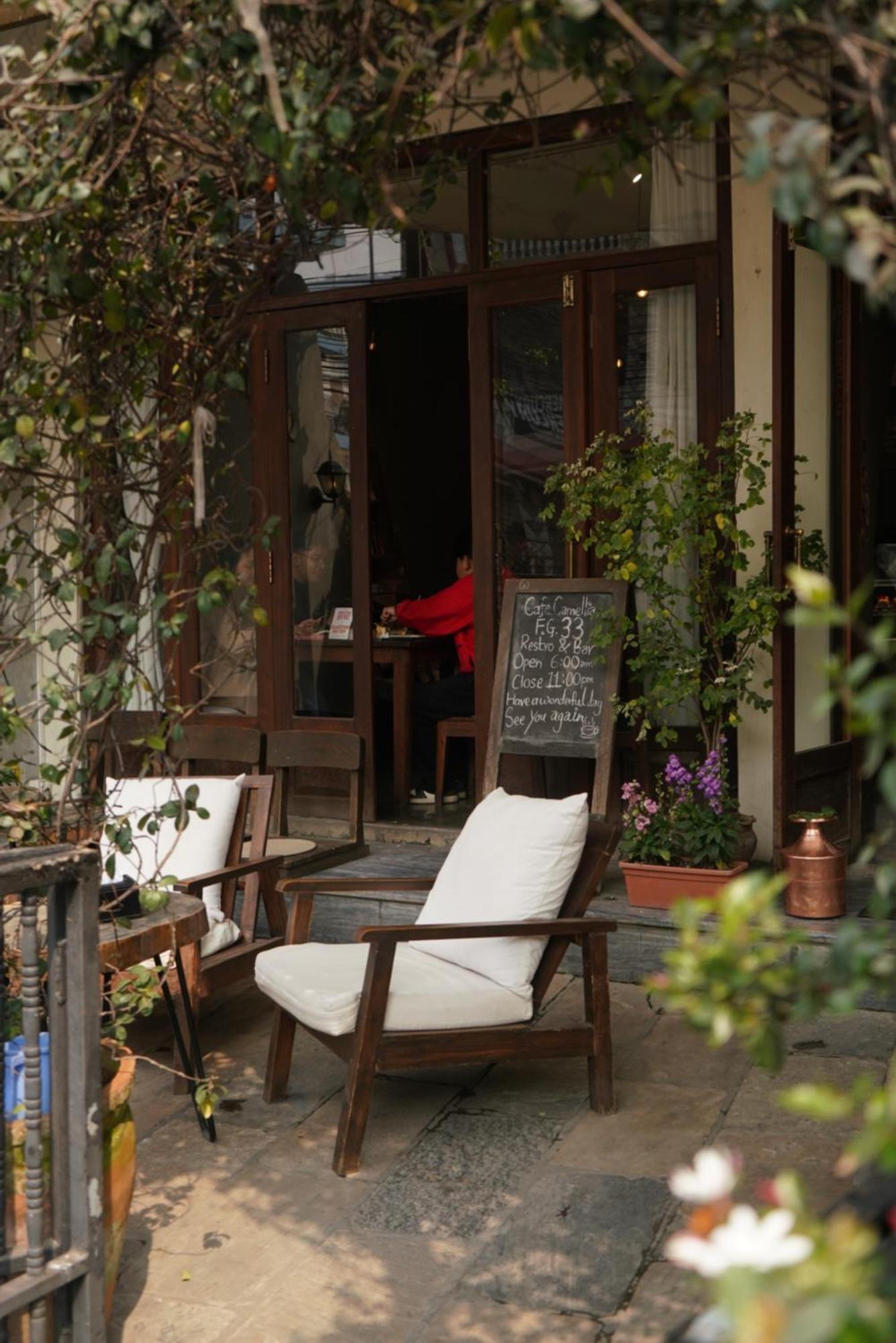Hotel Blossom Pokhara Eksteriør bilde